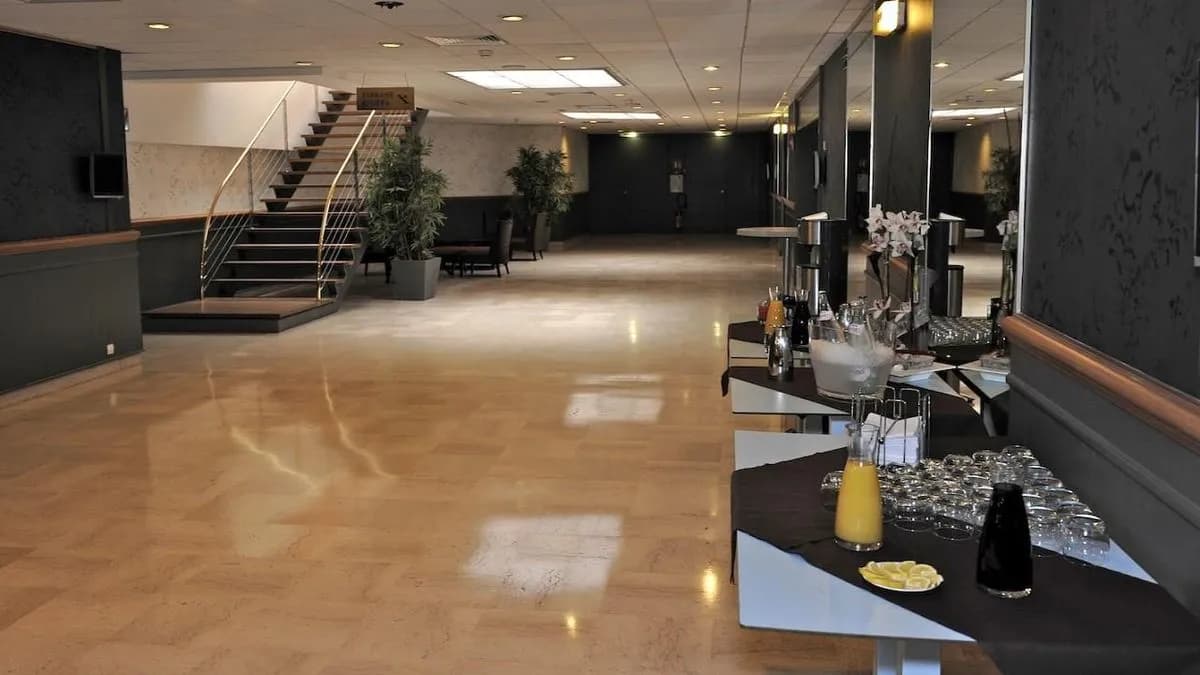 AGORA RIVIERA - Pullman Cannes Mandelieu