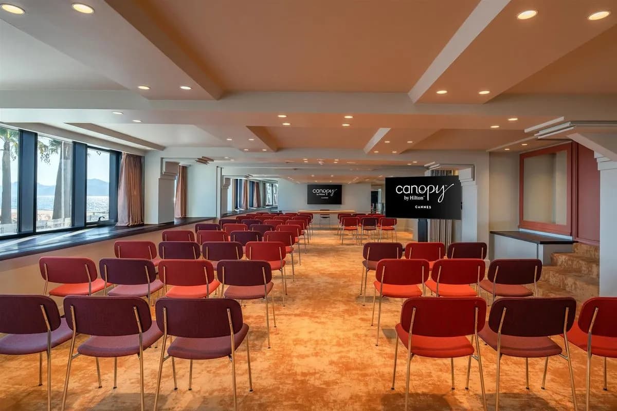 Mezzanine - Canopy by Hilton Cannes