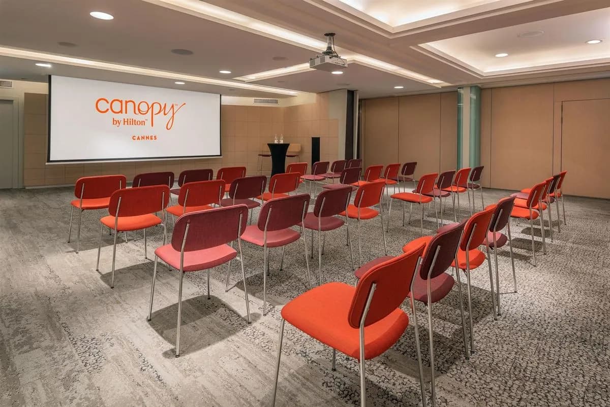 Orange Room - Canopy by Hilton Cannes