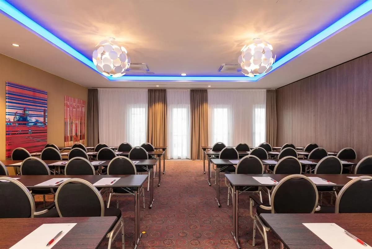 Konferenz 2 - Leonardo Hotel Munich City South