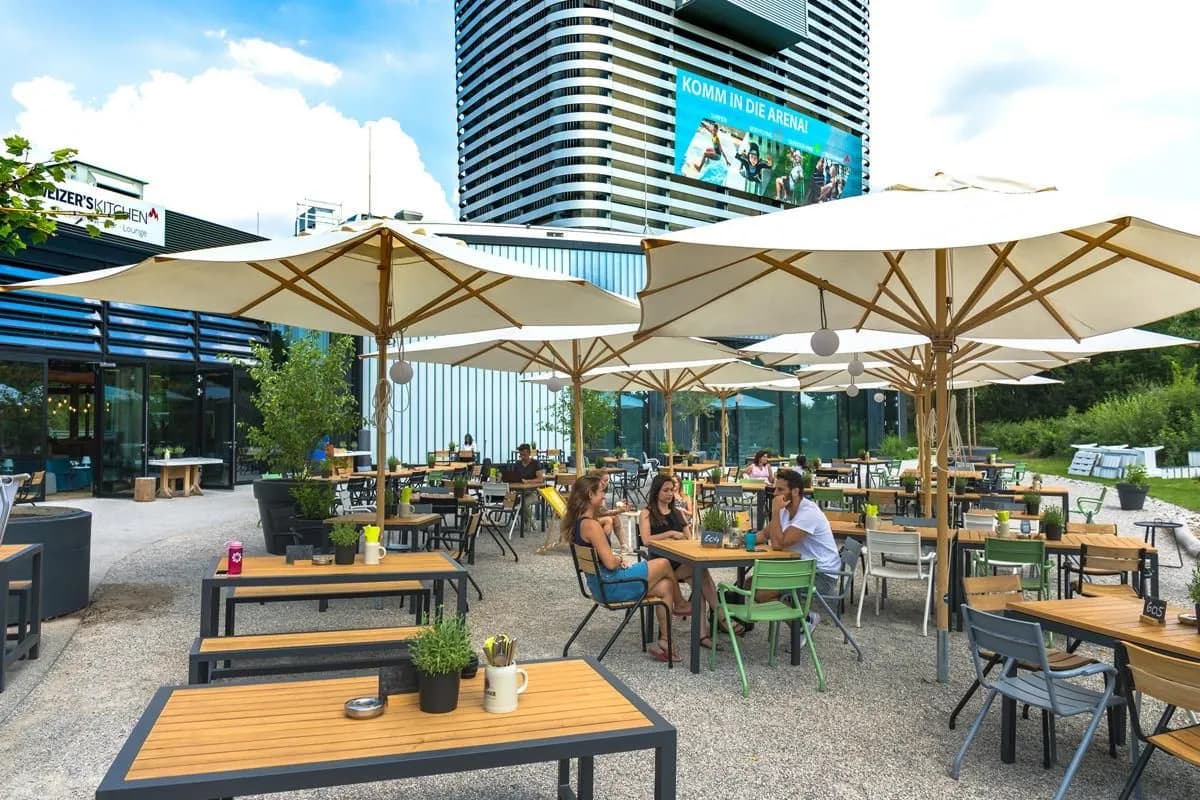 Outdoor area/sun terrace - Jochen Schweizer Arena