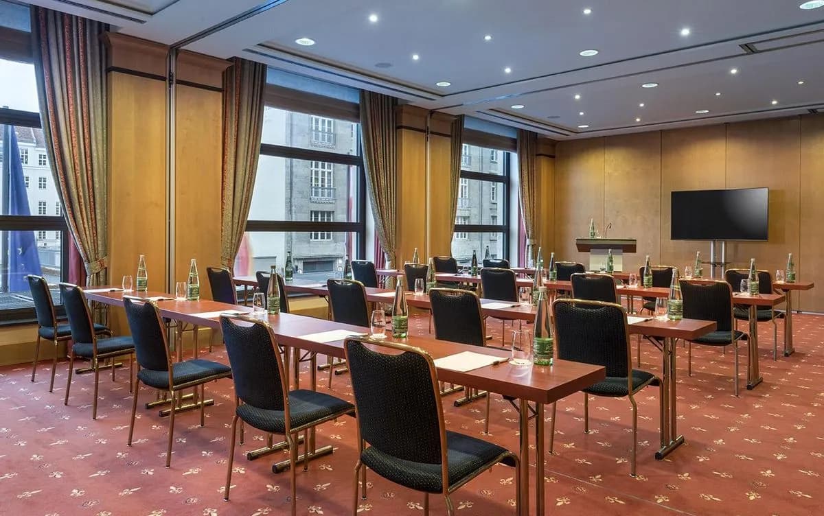 Salon 15 Paris - JW Marriott Hotel Berlin