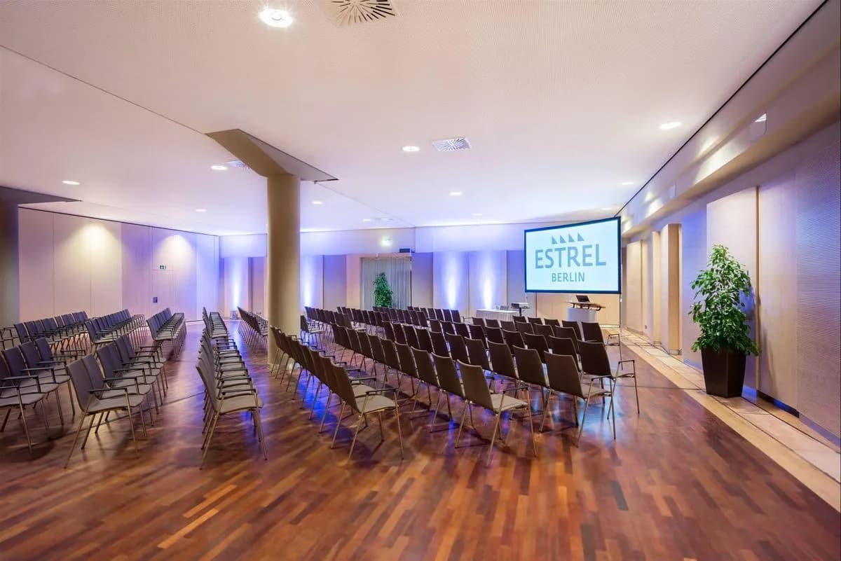Room III - Estrel Congress Center & Hotel