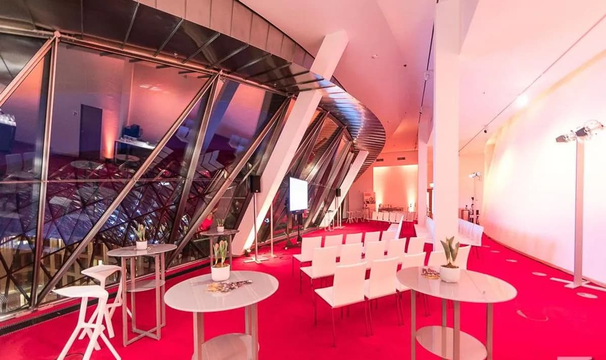 Sky Lobby - AXICA