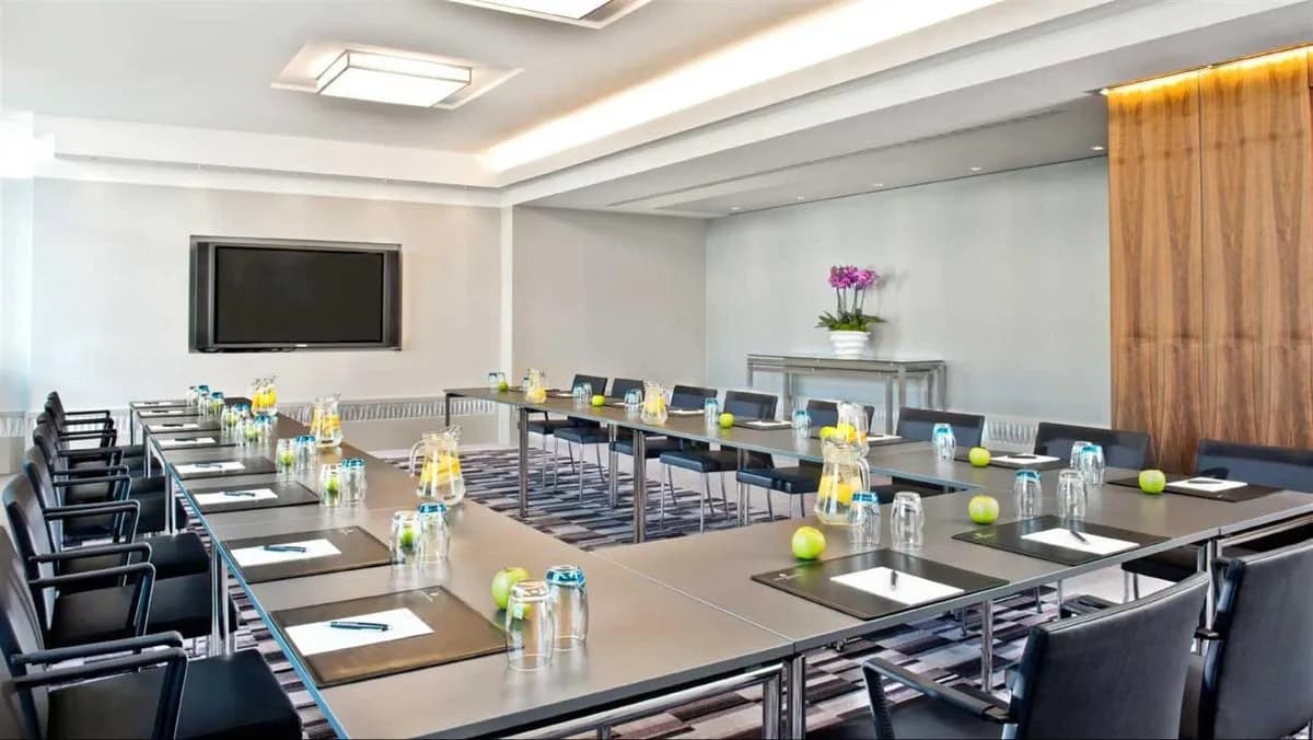 Knight - InterContinental Berlin