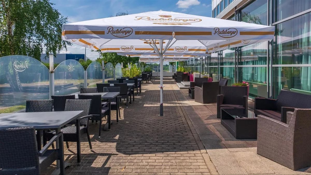 Terrace West - Holiday Inn Berlin Airport - Conference Centre