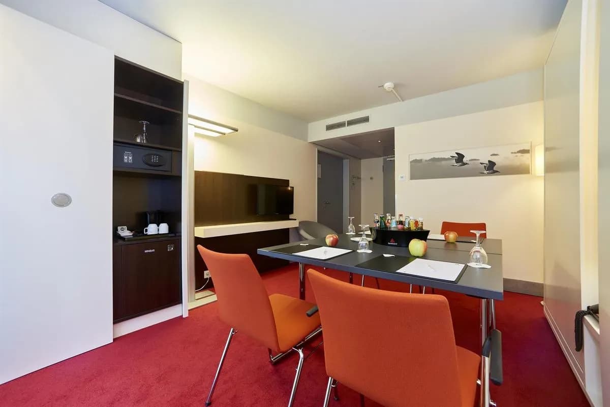 Syndicate Room Nuernberg Airport - Holiday Inn Berlin Airport - Conference Centre