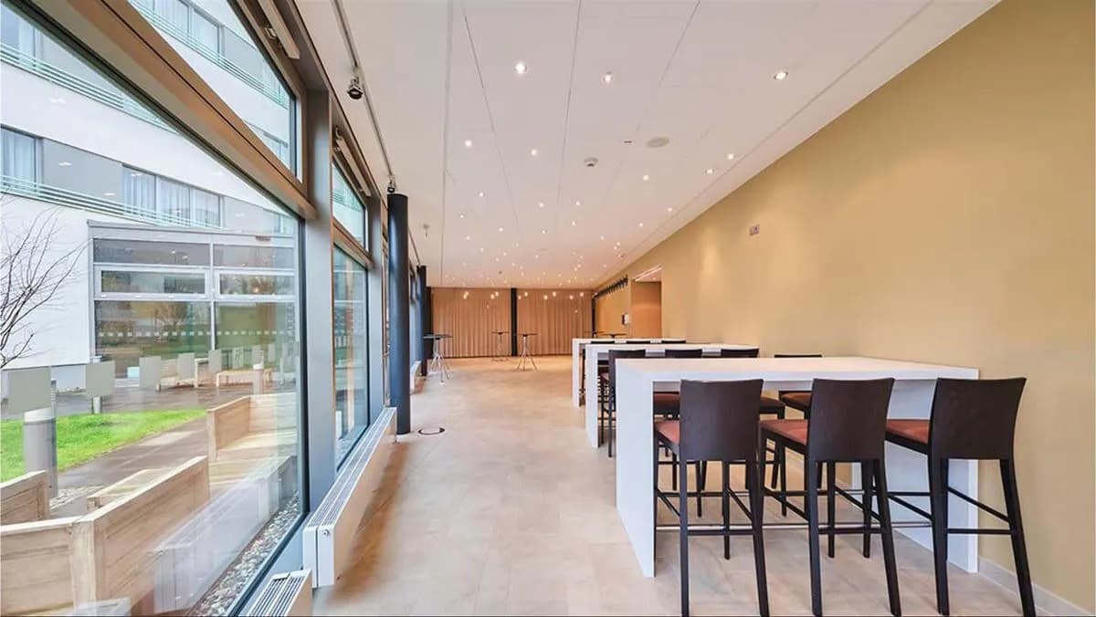 Lobby Sud - Holiday Inn Berlin Airport - Conference Centre