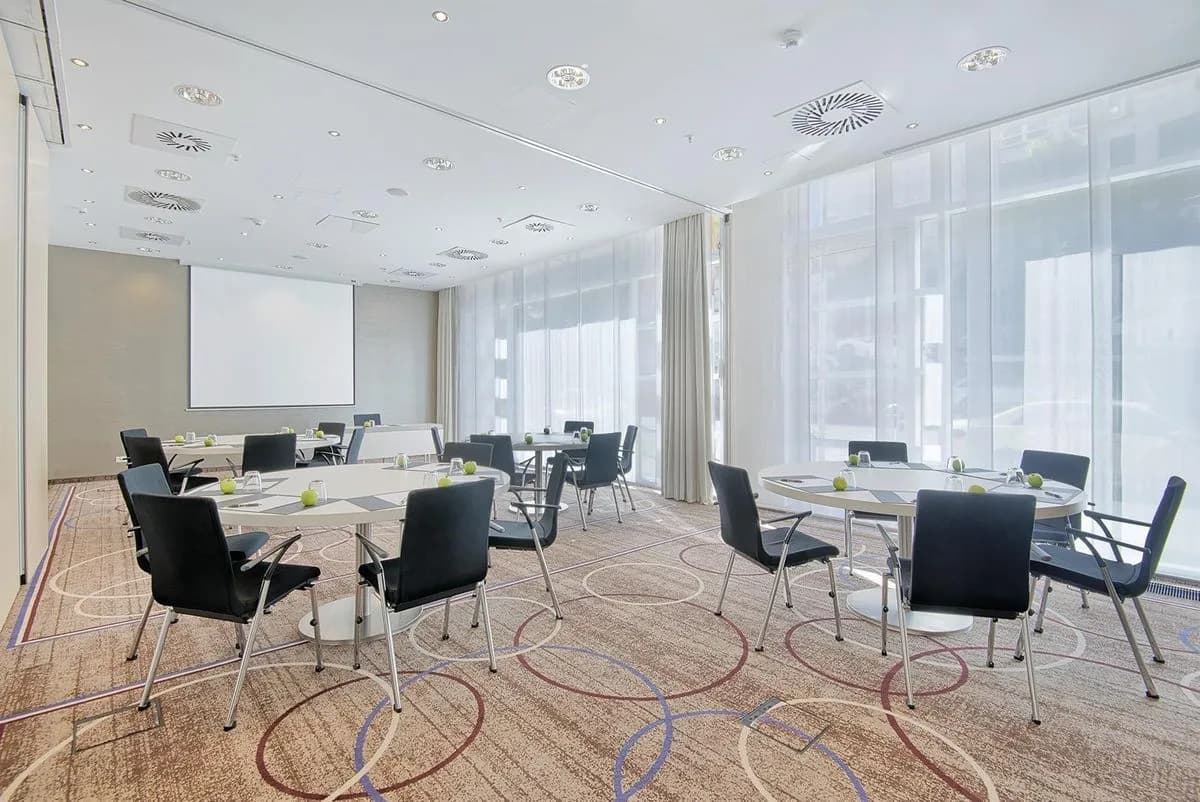 Helsinki/Rom - Crowne Plaza Berlin City Centre Ku'damm