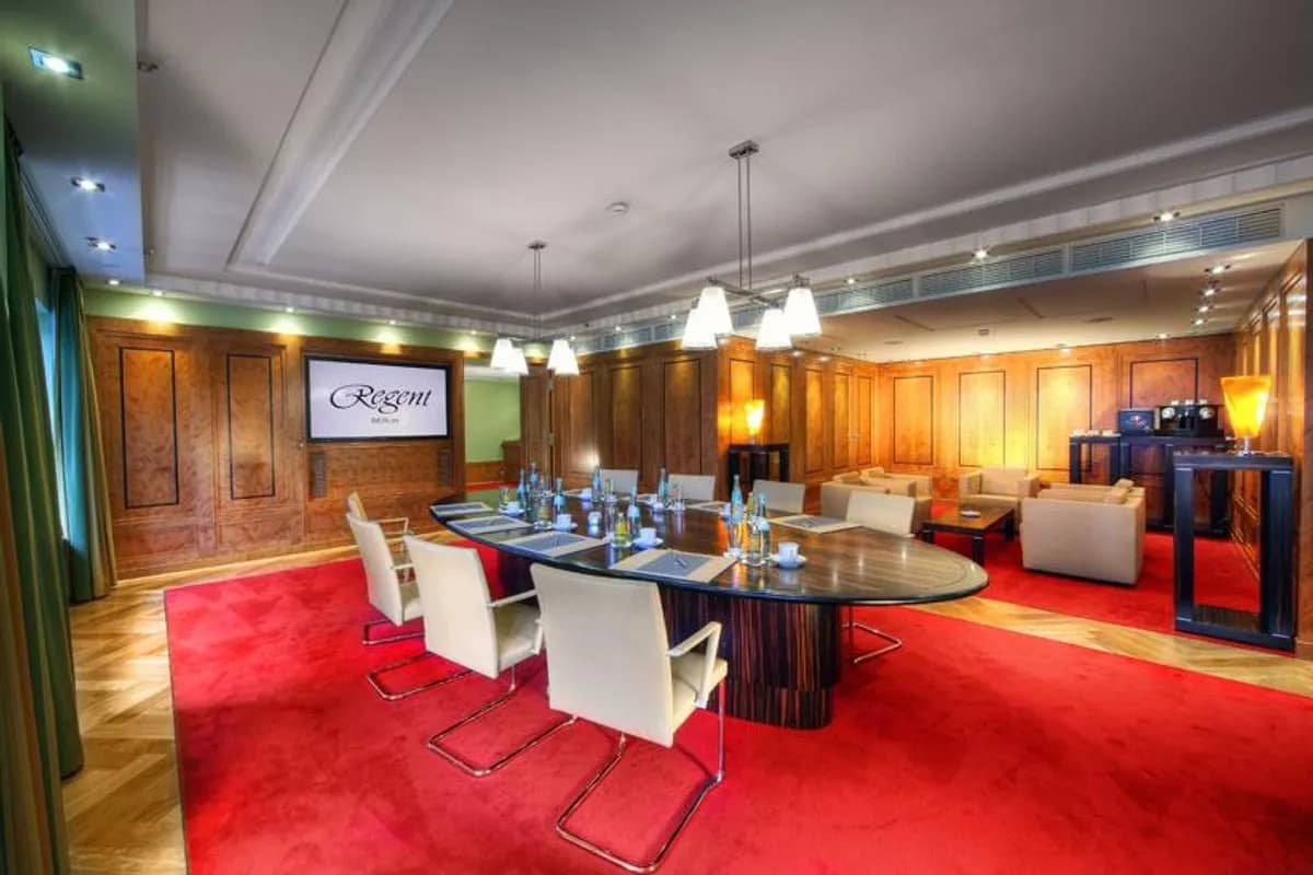 BOARDROOM MENDELSOHN - Regent Berlin