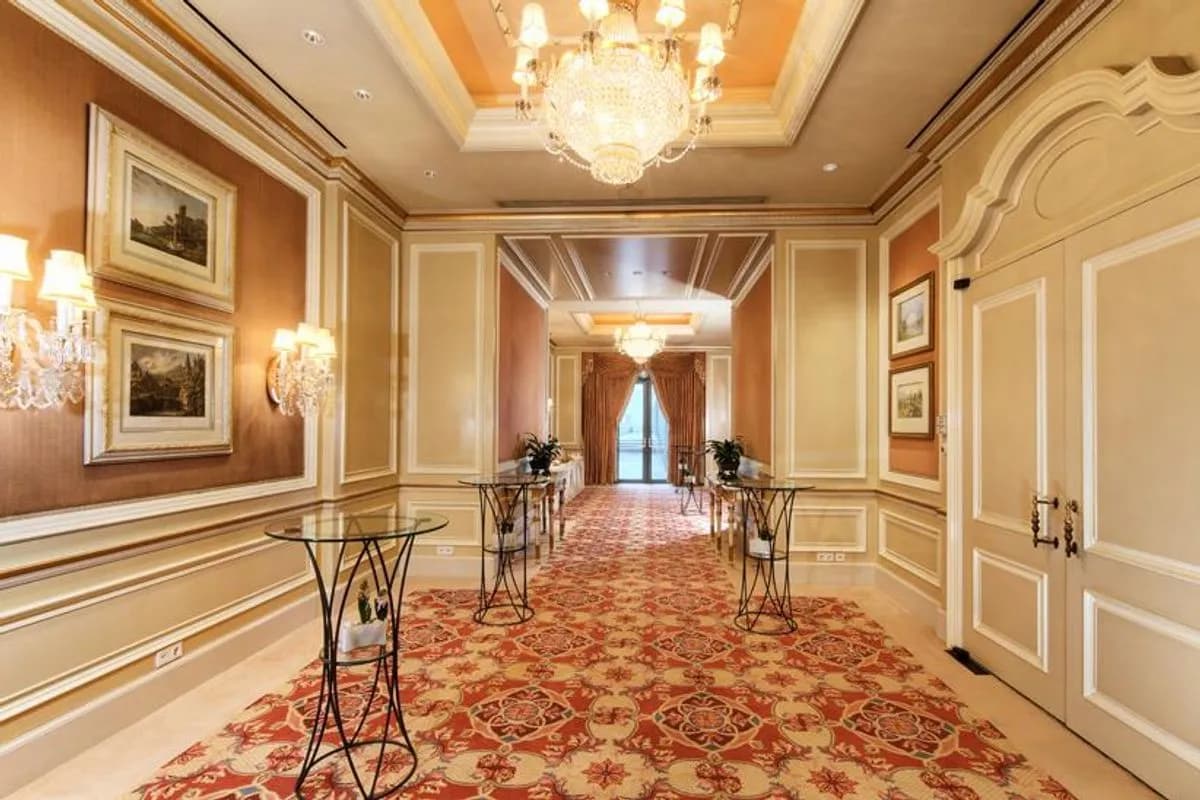 FOYER GONTARD - Regent Berlin