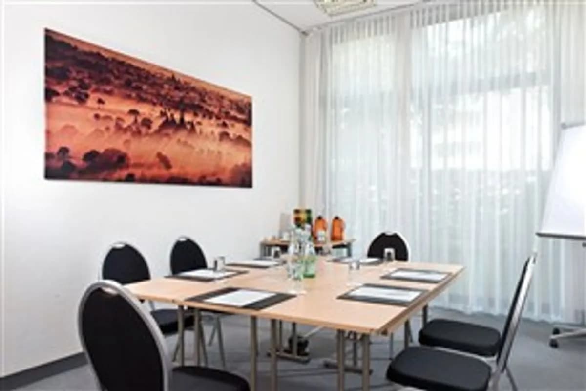 Konferenzraum 10 - conference room 10 - Holiday Inn Berlin - City West
