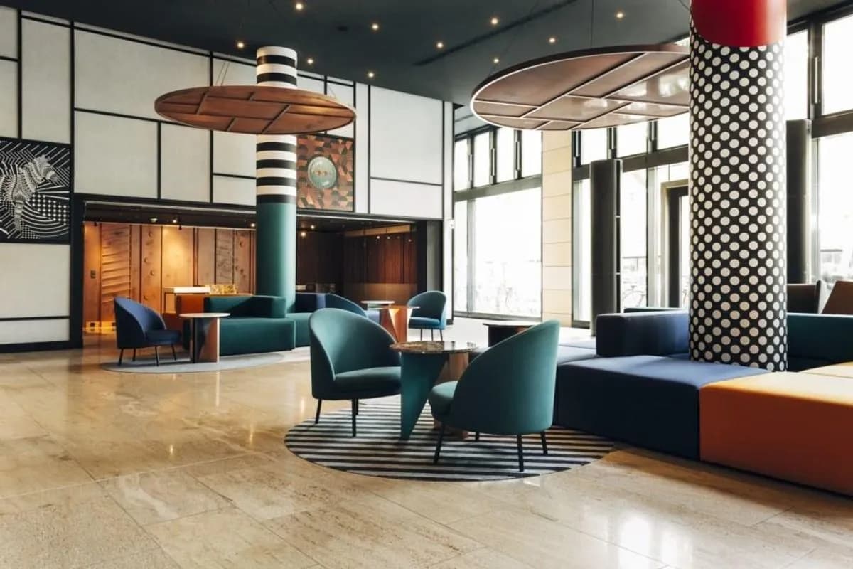Ballroom Foyer - Pullman Berlin Schweizerhof