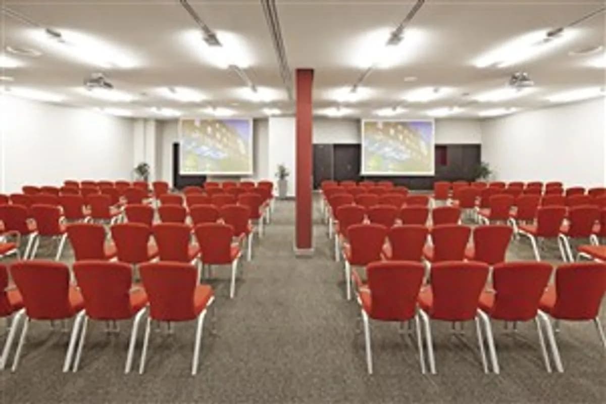Limmat - Reuss - Movenpick Hotel Berlin