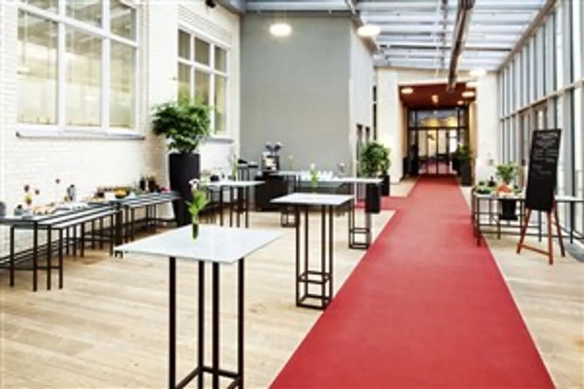 Foyer Enzian I - II - Movenpick Hotel Berlin