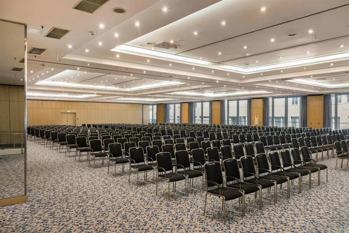 Hall Maritim total + hall Maritim II + hallfoyer - Maritim proArte Hotel Berlin