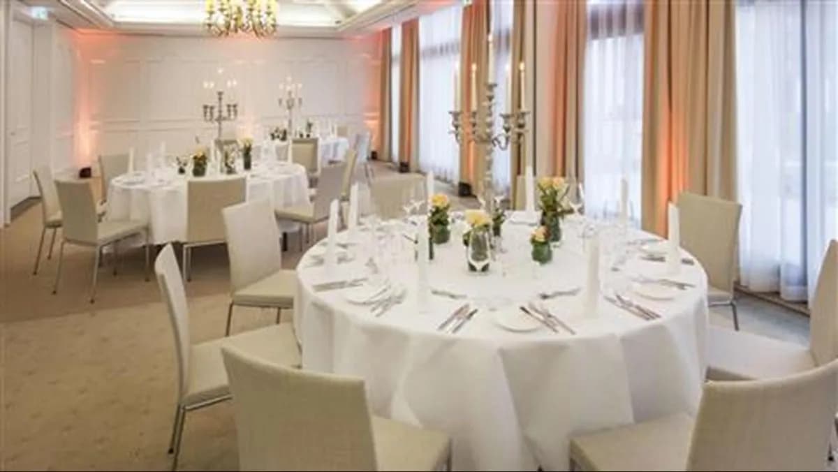 Hyde Park 2 - Hilton Frankfurt Gravenbruch