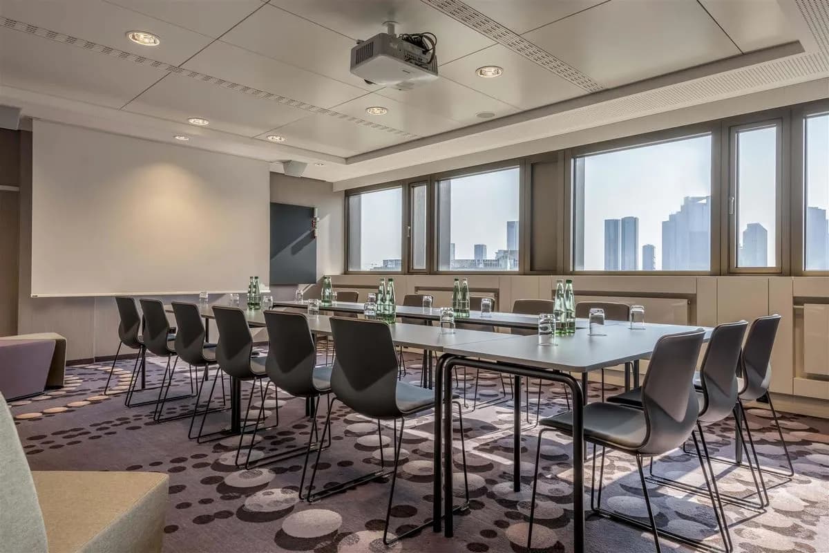 Lux - Frankfurt Marriott Hotel