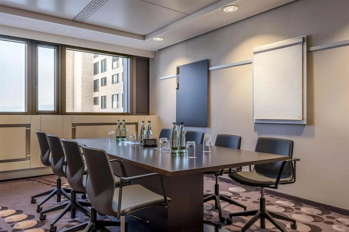 Syntax - Frankfurt Marriott Hotel