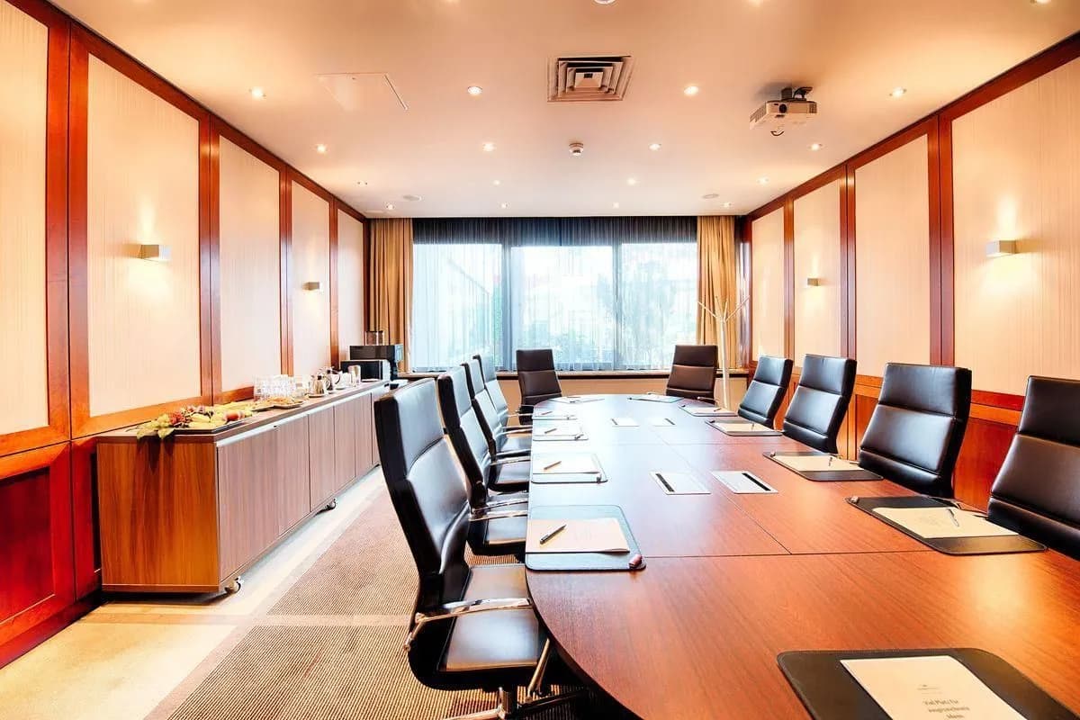 Boardroom - Crowne Plaza Frankfurt Congress Hotel