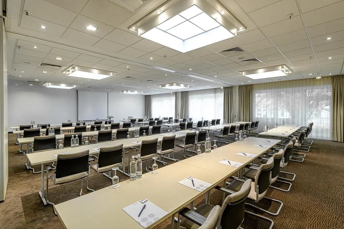 Fontane-Lessing / Lessing-Goethe - Novotel Frankfurt City