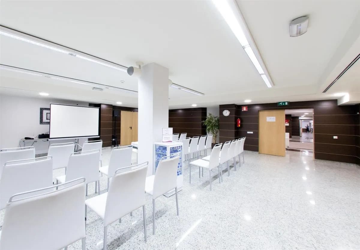 Goya+Sorolla - Crowne Plaza Madrid Airport