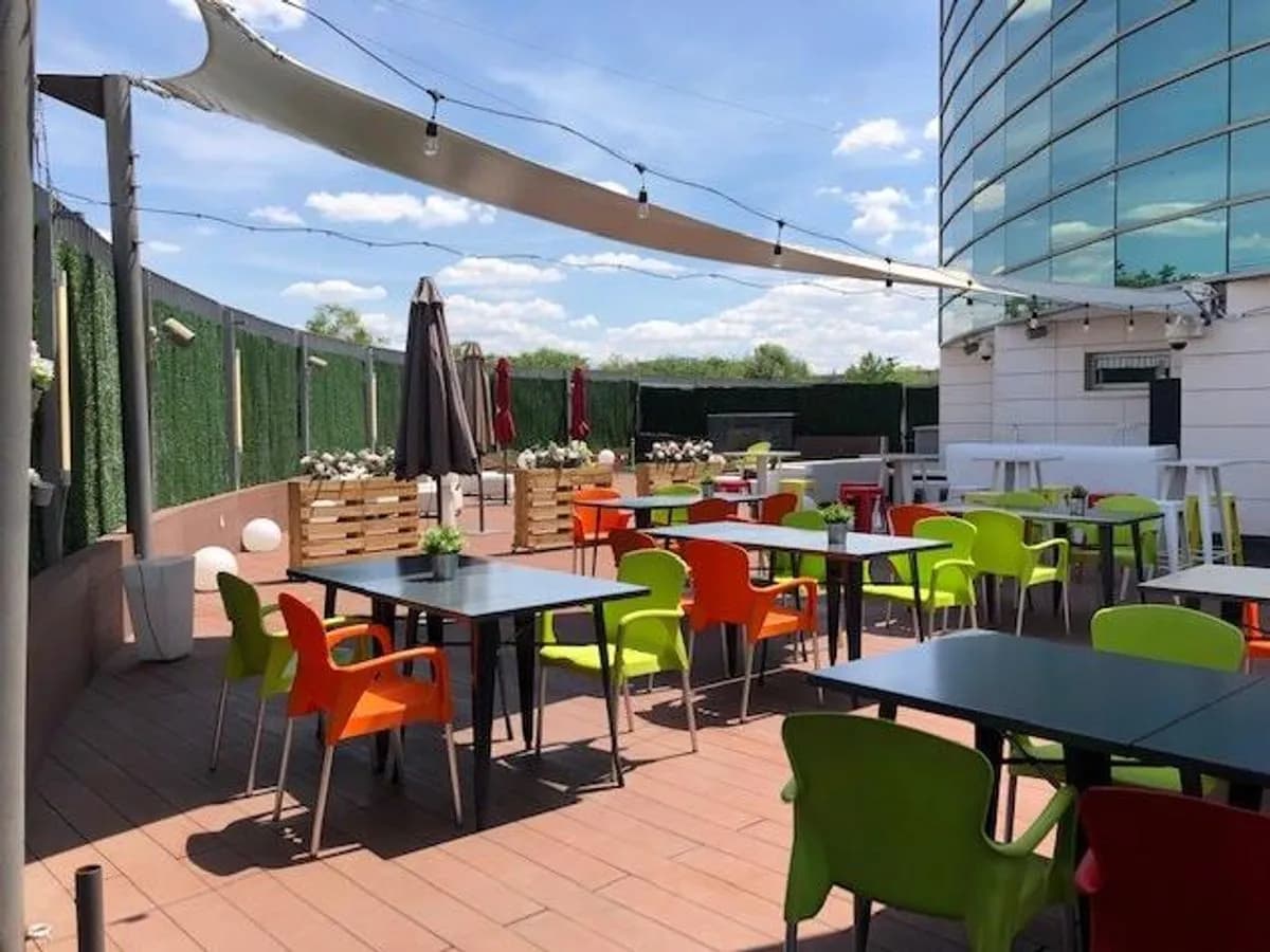 Outdoor Terrace - Crowne Plaza Madrid Airport