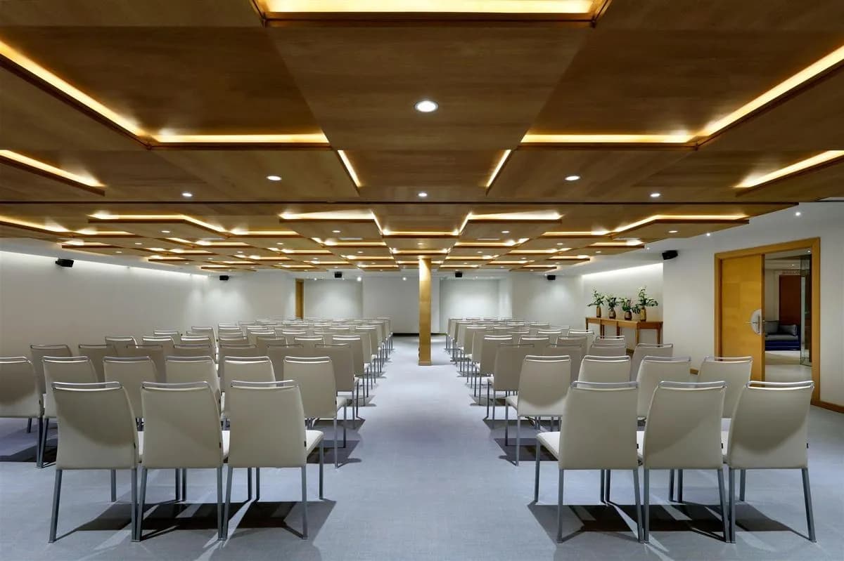 Saura I - Hyatt Regency Hesperia Madrid
