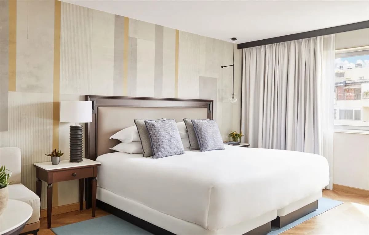 Guestroom converted into Breakout - Hyatt Regency Hesperia Madrid