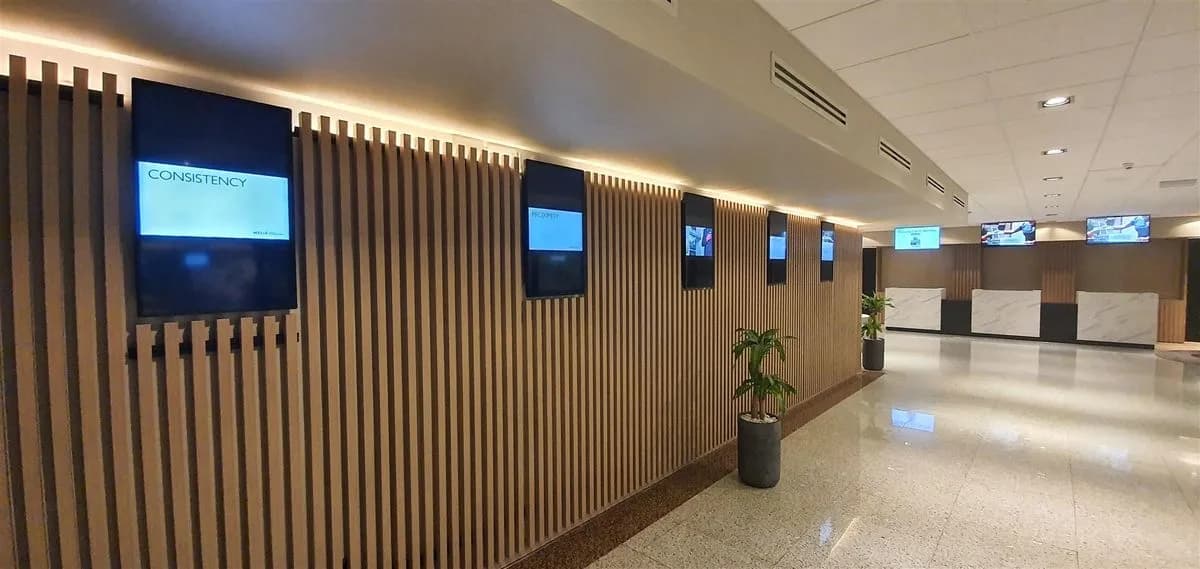 Conference Center Hospitality Desk - Melia Avenida America