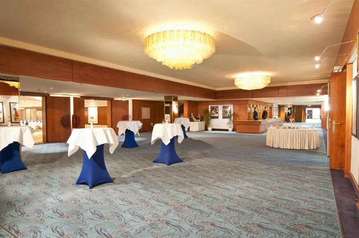 Foyer - Maritim Strandhotel Travemuende