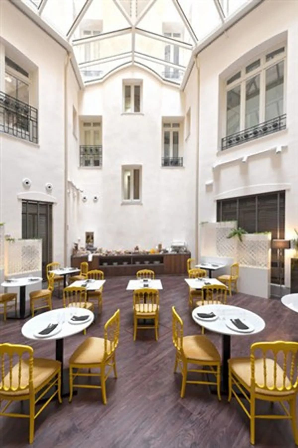The Deck - Innside Madrid Genova
