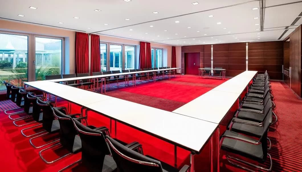 Zeppelin B - Sheraton Duesseldorf Airport Hotel