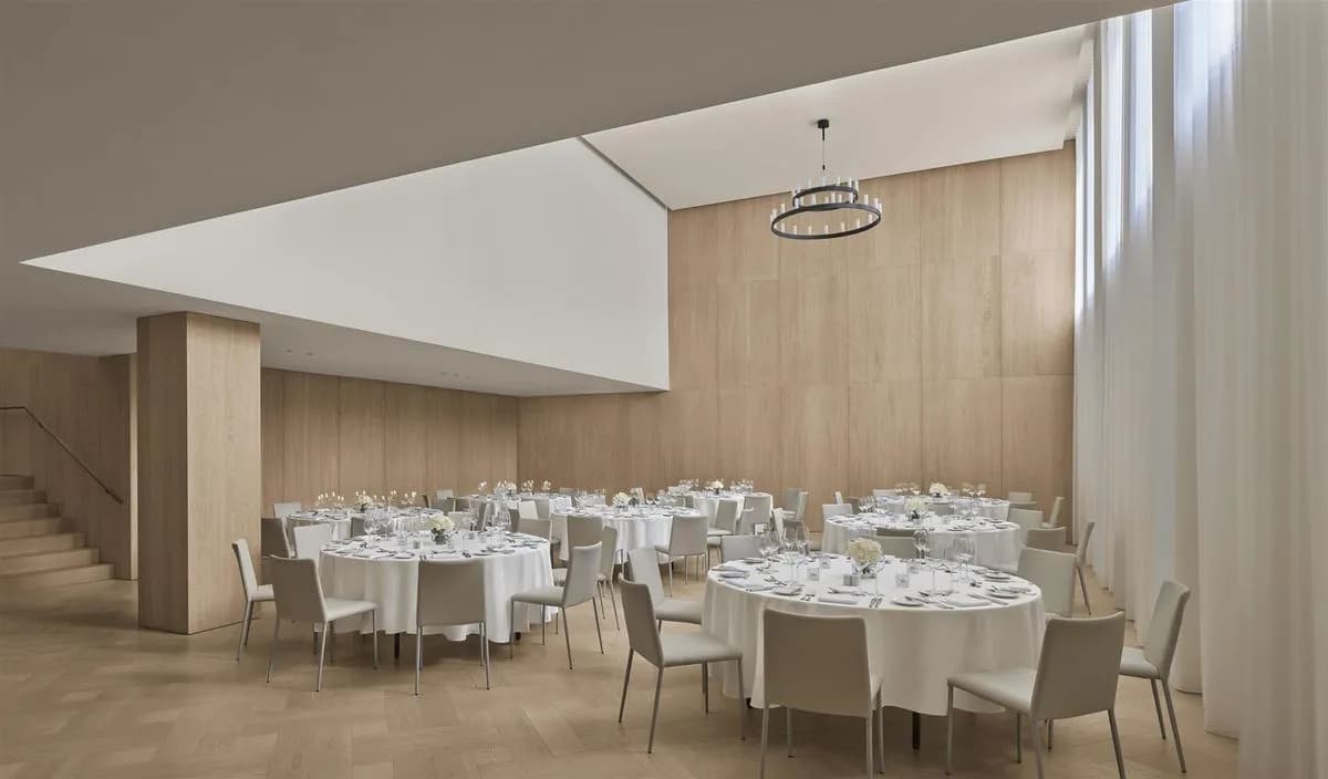 Ballroom - The Madrid EDITION