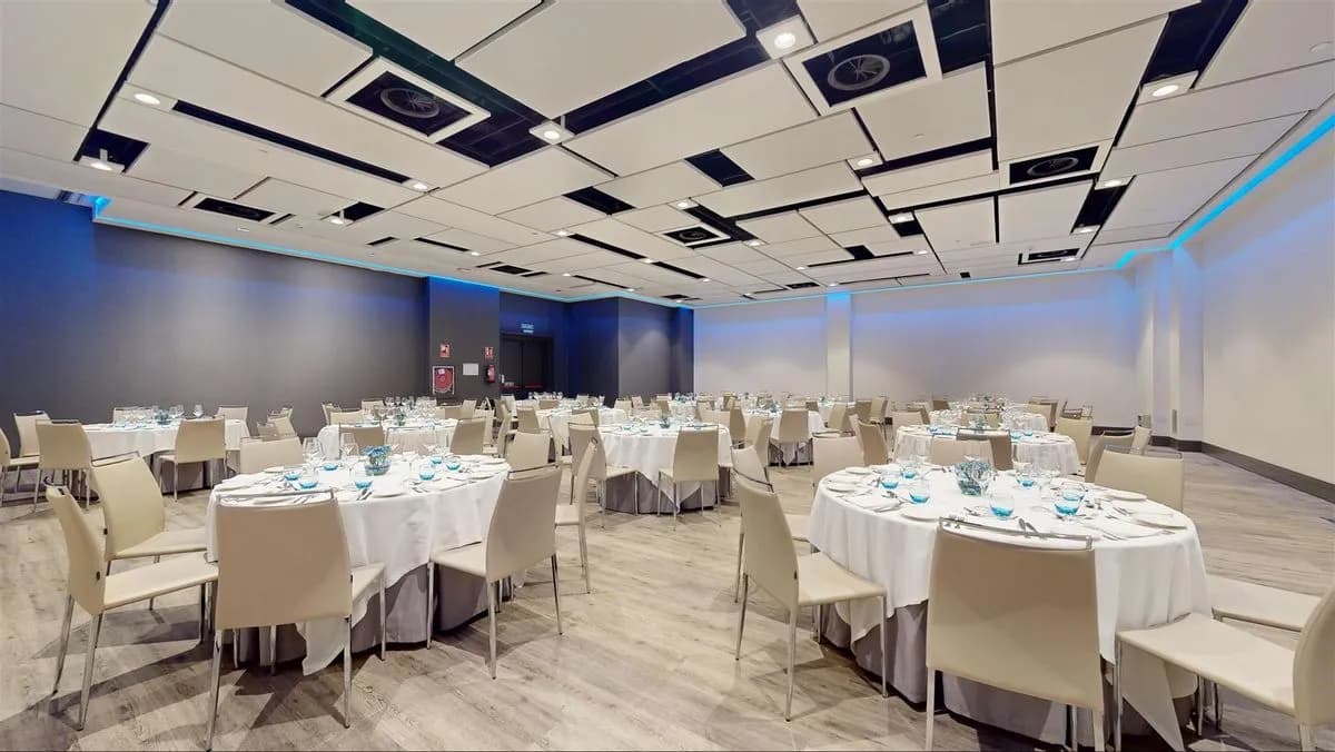 Paris - Madrid Marriott Auditorium Hotel & Conference Center