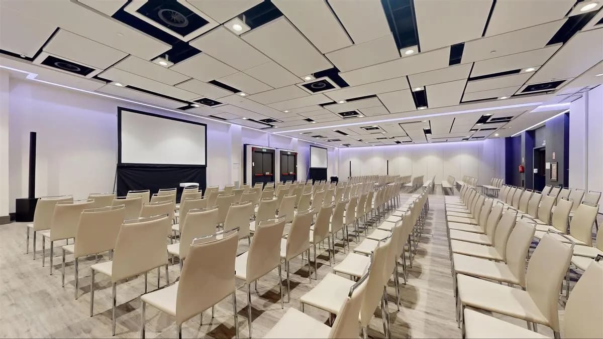 Marsella + Burdeos - Madrid Marriott Auditorium Hotel & Conference Center
