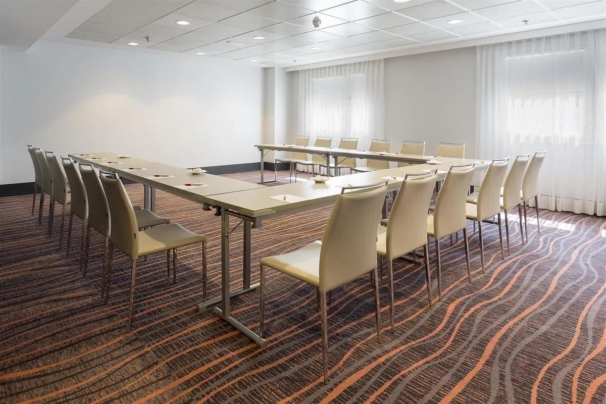 16-Almagro - Madrid Marriott Auditorium Hotel & Conference Center