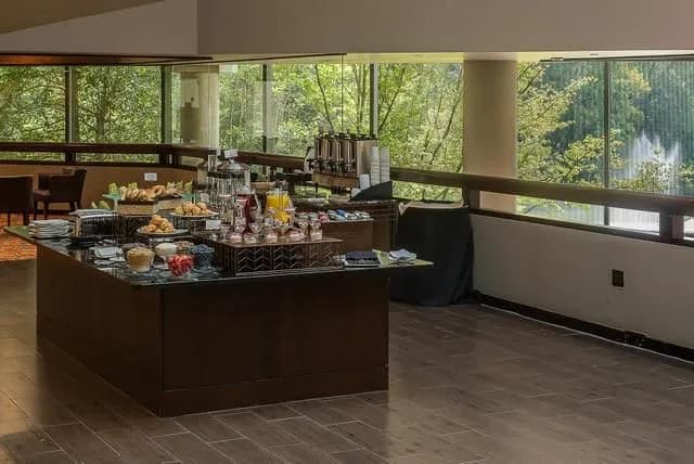Break Station - Crowne Plaza Princeton Conference Center