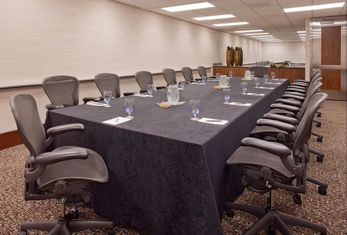 Stetson Suite E - Hyatt Regency Chicago - Stunning $150M Renovation Completed in 2024