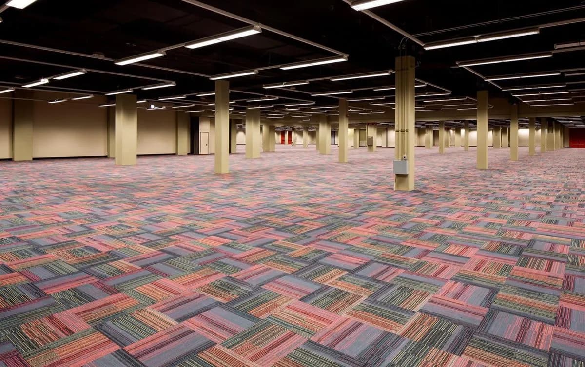Riverside Centre Exhibition Hall - Hyatt Regency Chicago - Stunning $150M Renovation Completed in 2024