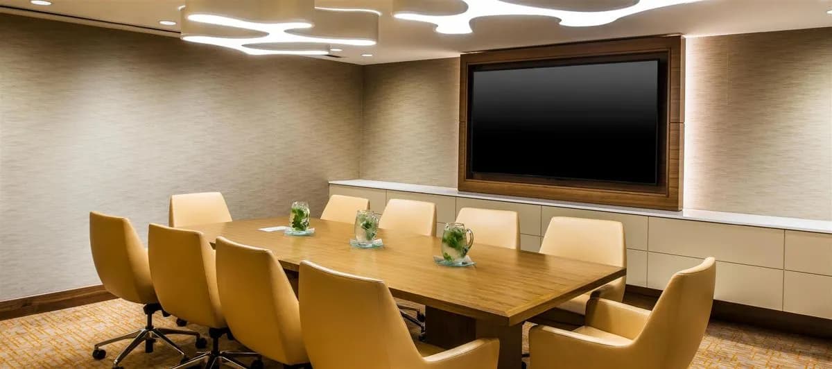 Monroe 4 Boardroom - Hyatt Regency Chicago - Stunning $150M Renovation Completed in 2024