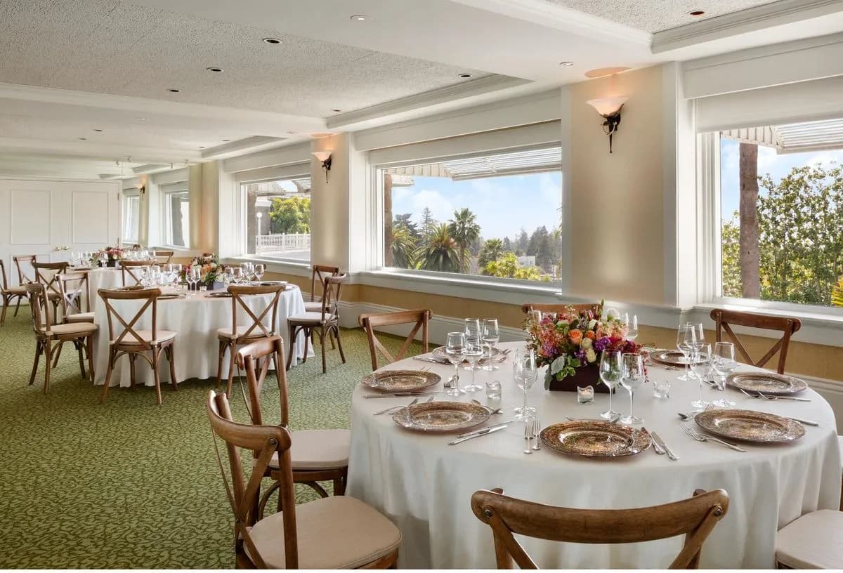 Garden Room Private Dining - Claremont Resort & Club