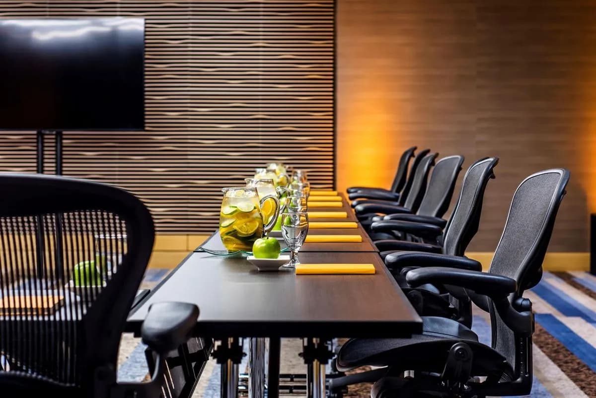 Michigan 2 - Hyatt Regency Chicago - Stunning $150M Renovation Completed in 2024