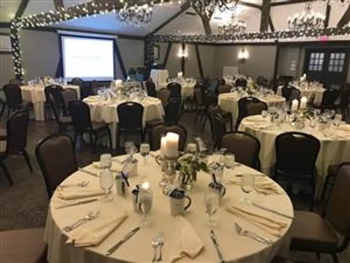 Silos Ballroom - Normandy Farm Hotel & Conference Center
