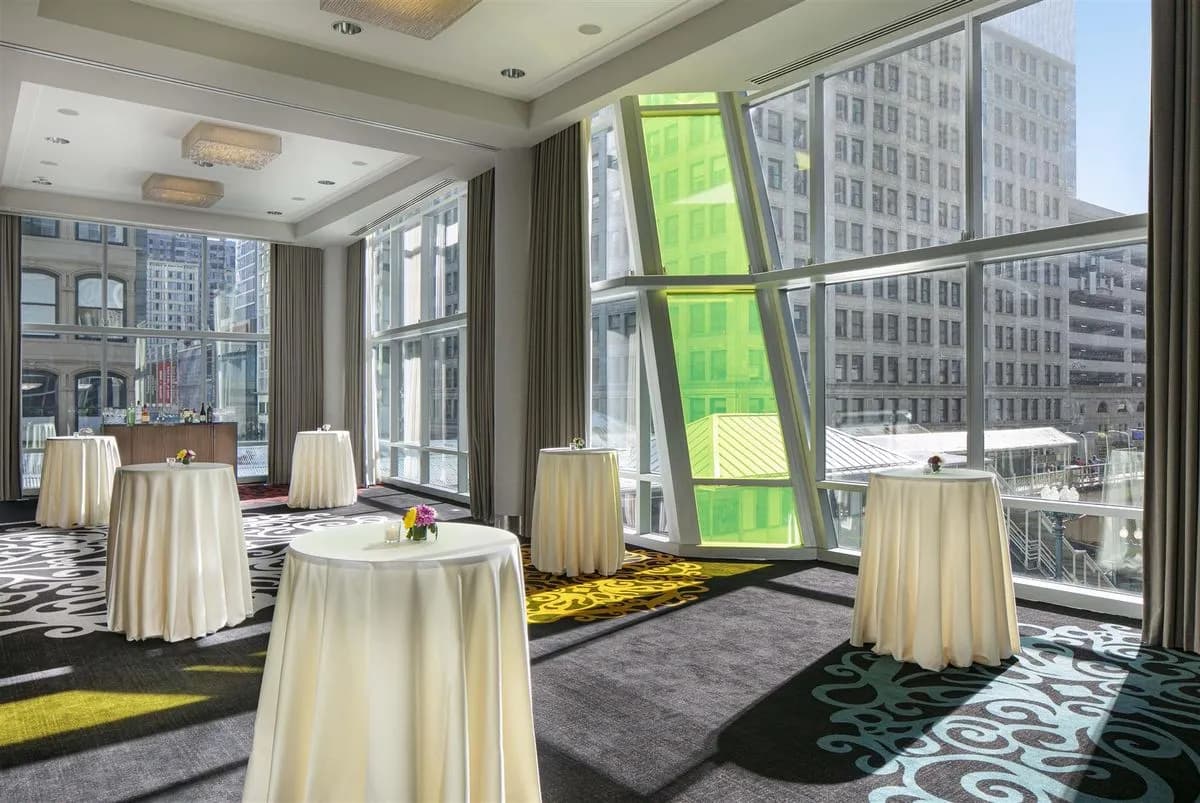 Churchill I & II - theWit Chicago, a Hilton Hotel