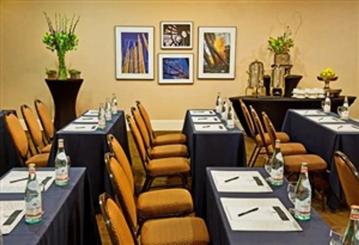 Broadway Room - Silver Cloud Hotel Broadway