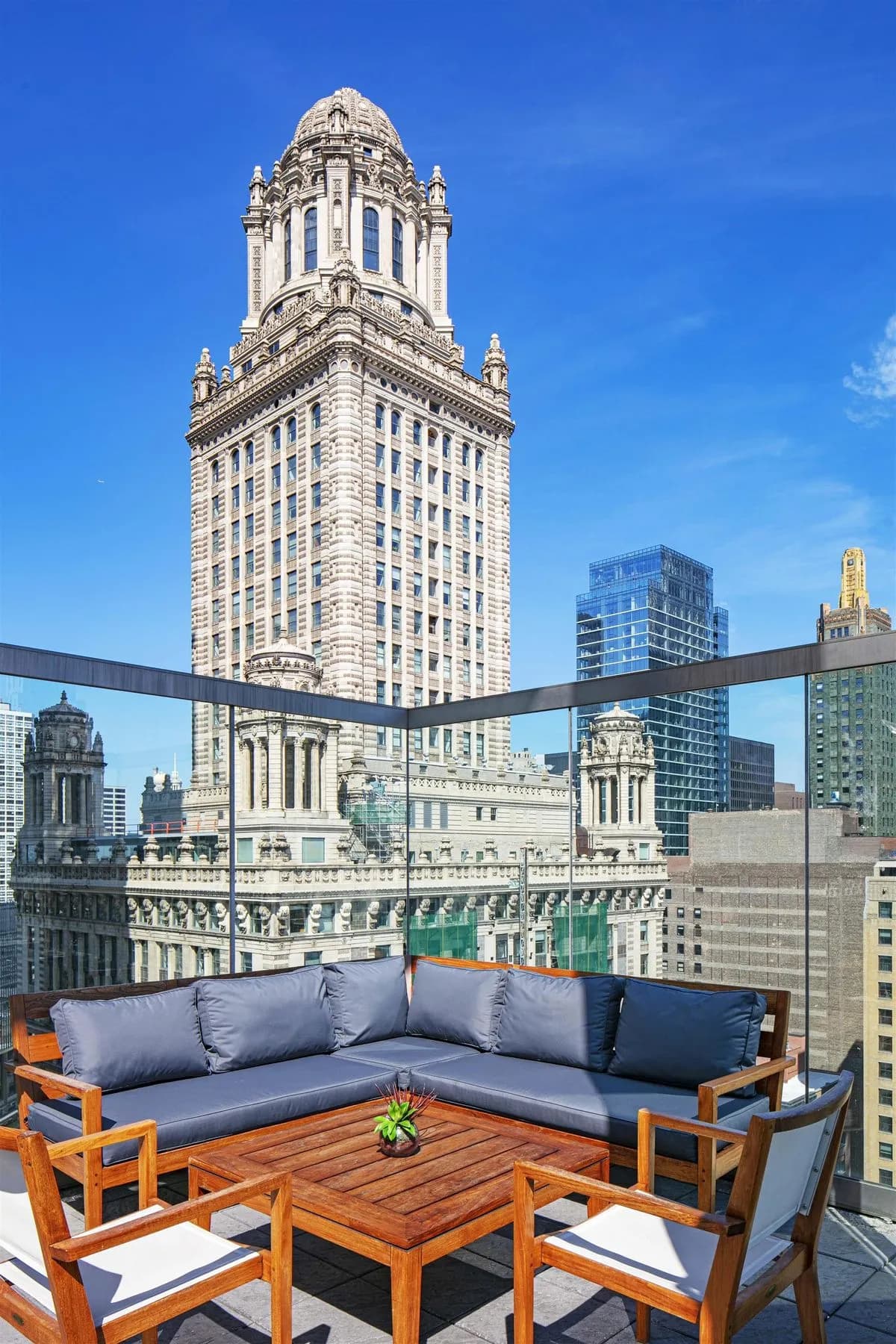 ROOF Hangover - theWit Chicago, a Hilton Hotel