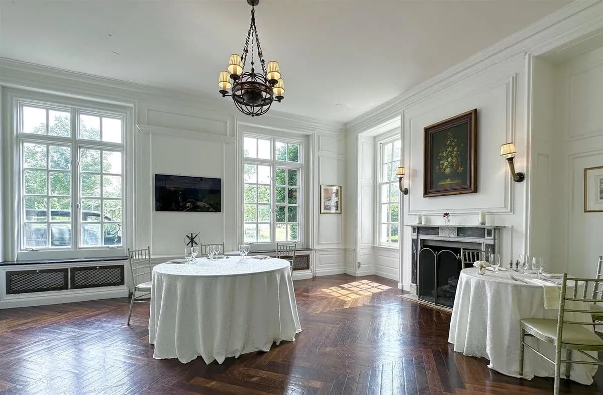 Library - The Mansion at Glen Cove- Newly Renovated