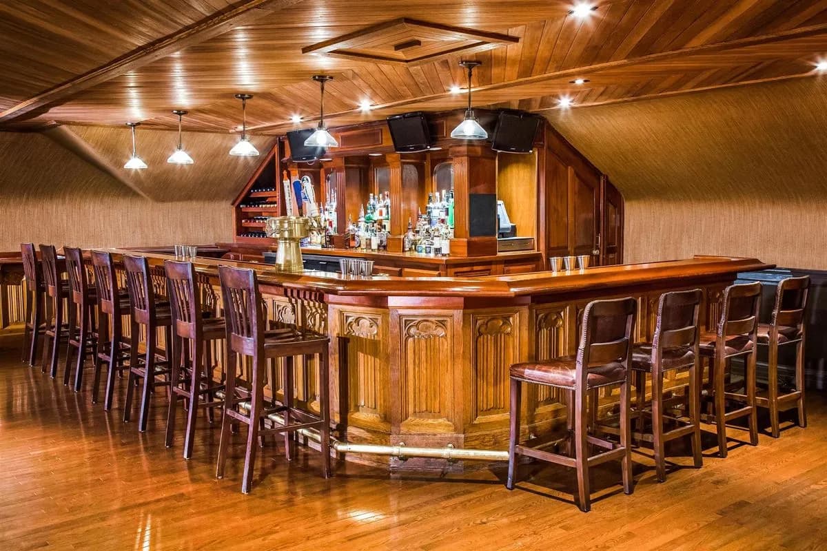 Pub - The Mansion at Glen Cove- Newly Renovated