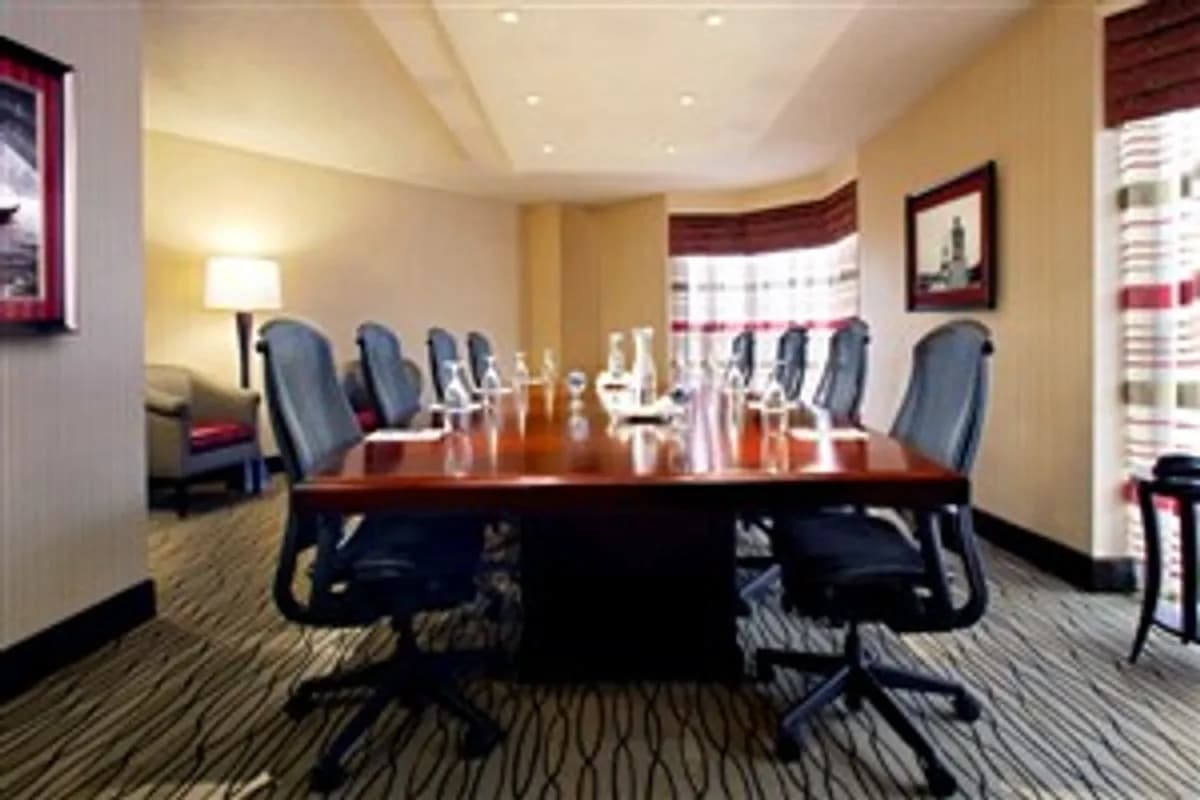 Conference Suite 422 - Hilton Rosemont/Chicago O'Hare